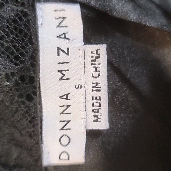 Donna Mizani black lace slip dress size small zipper back and hook closure slit - Picture 16 of 16